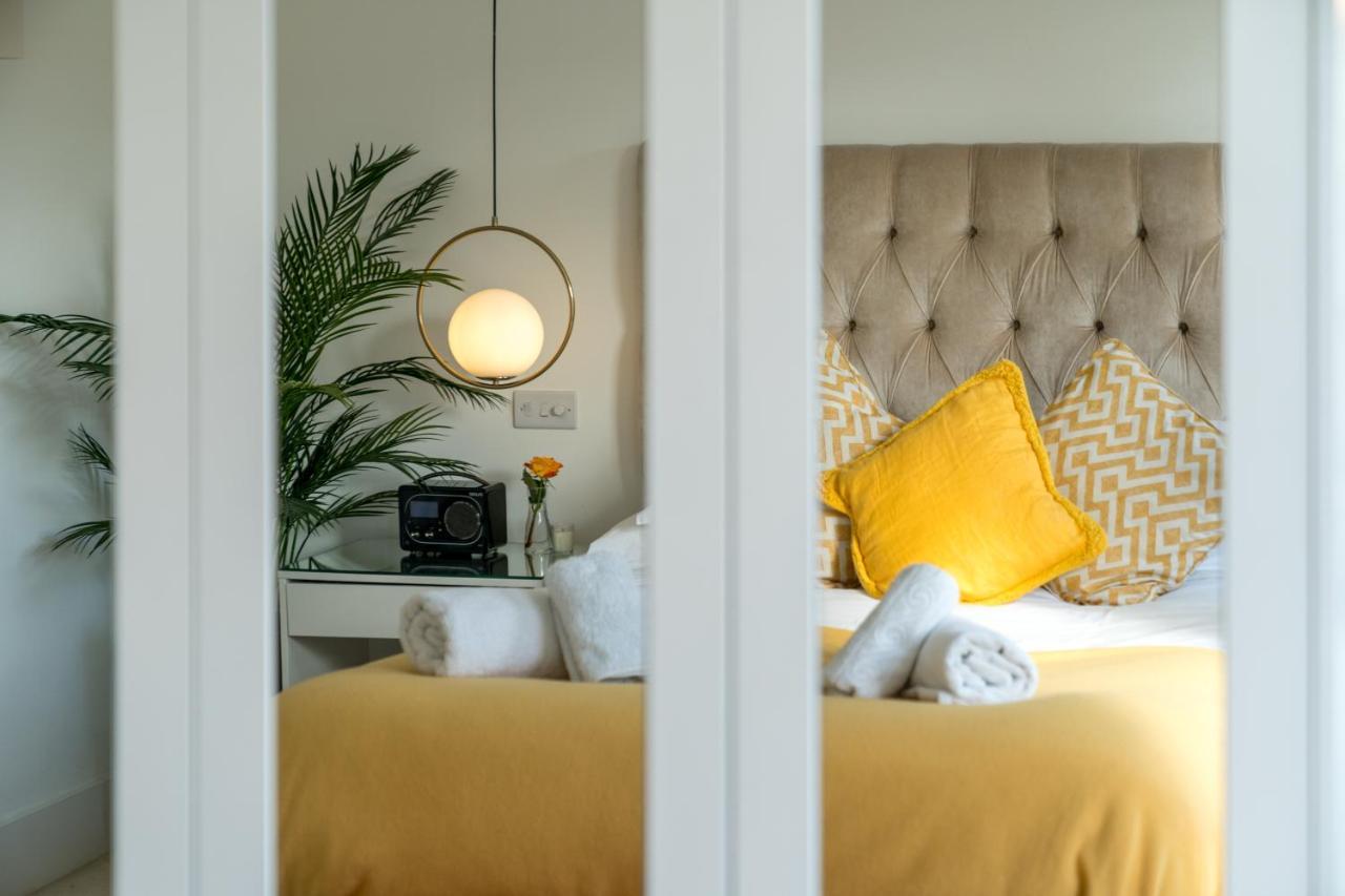 Captivating Apartment In Shepherds Bush 런던 외부 사진