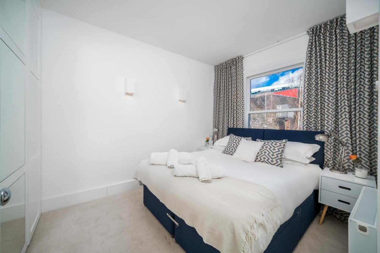 Captivating Apartment In Shepherds Bush 런던 외부 사진